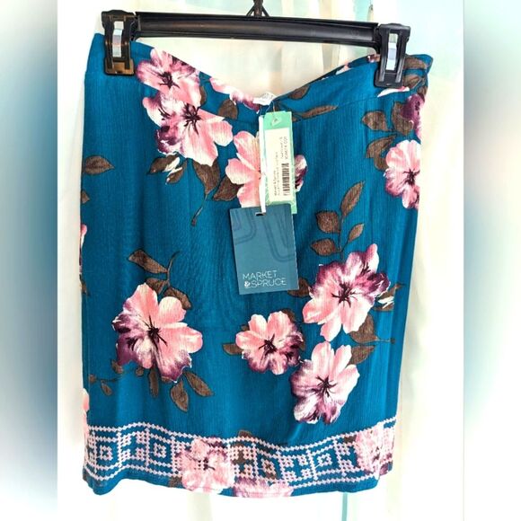 Market and Spruce Skirt - Picture 1 of 5